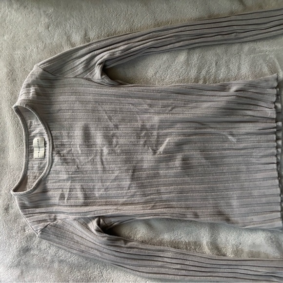 Simon Miller Long Sleeve Top - Picture 1 of 4